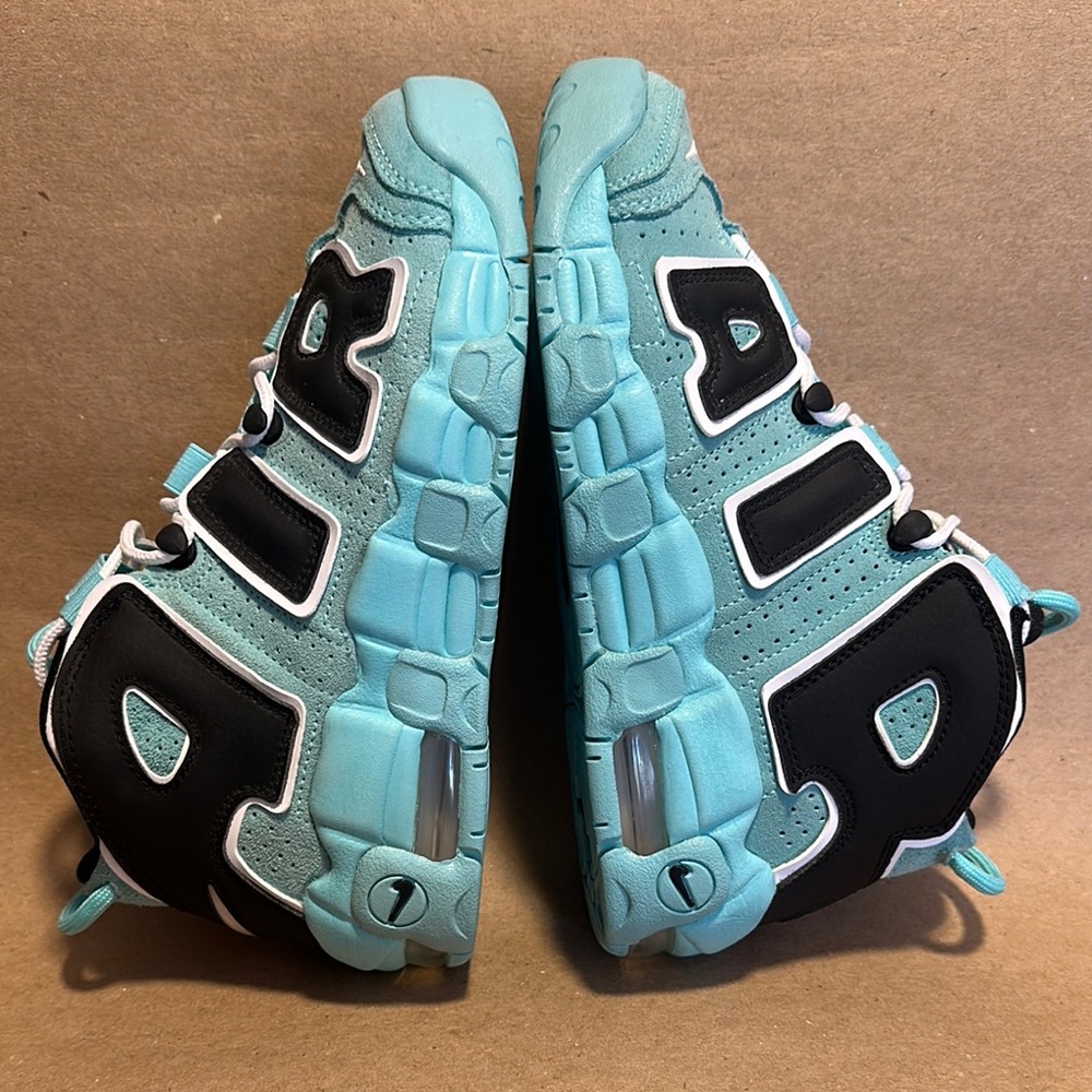 Nike Air More Uptempo Light Aqua Pippen Grade School 5Youth/ Womens 6.5 - Picture 4 of 8